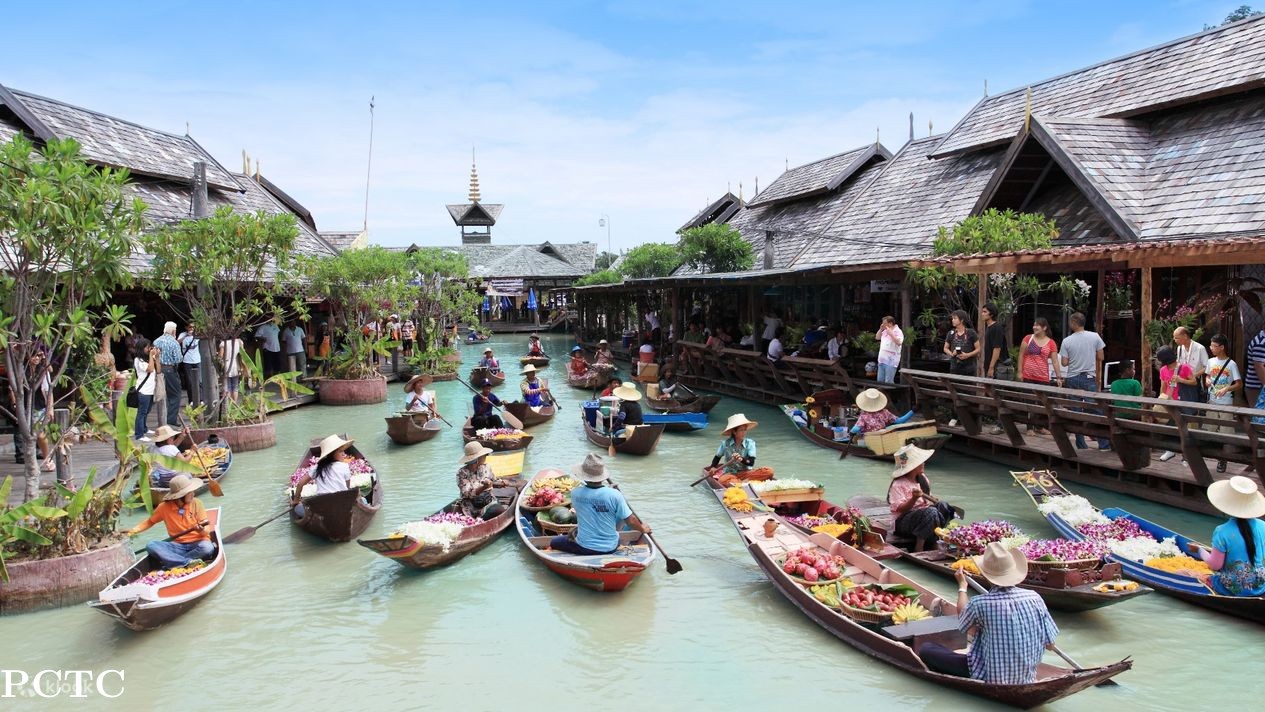  Pattaya Floating Market  