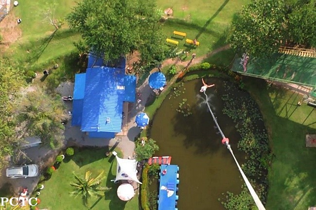 bungy-jump-8602.jpg