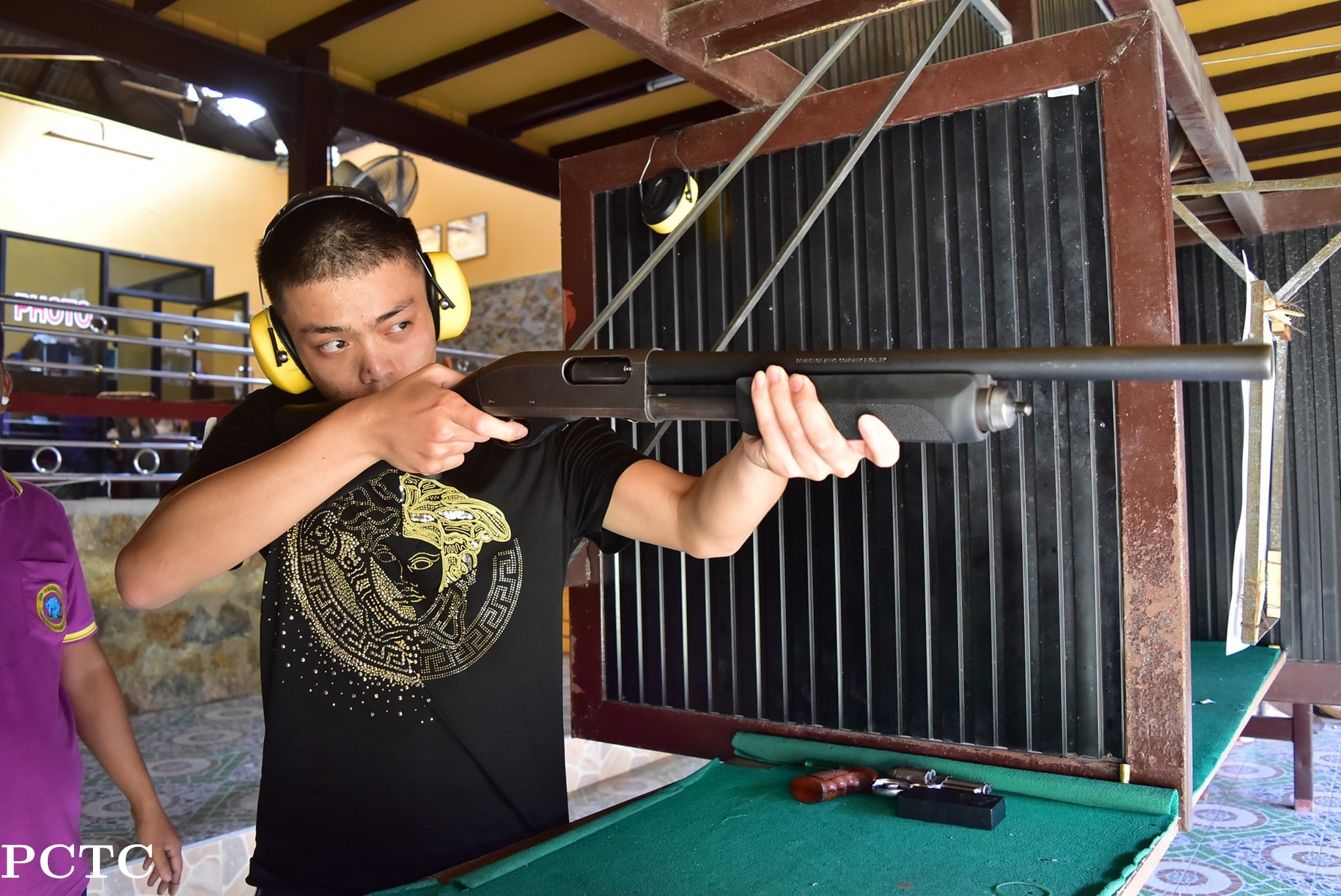 gun-shooting-7415.jpg