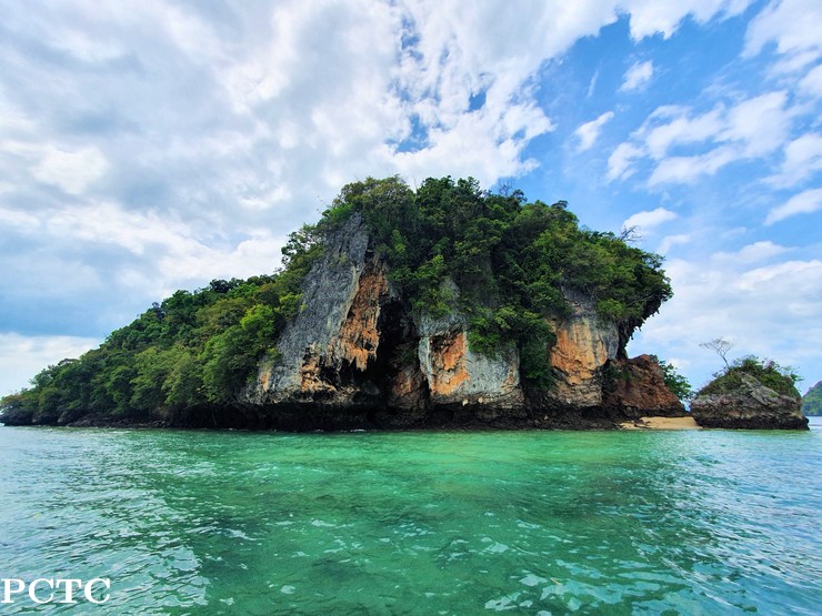 hong-island-one-day-tour-by-long-tail-boat-3543.jpg