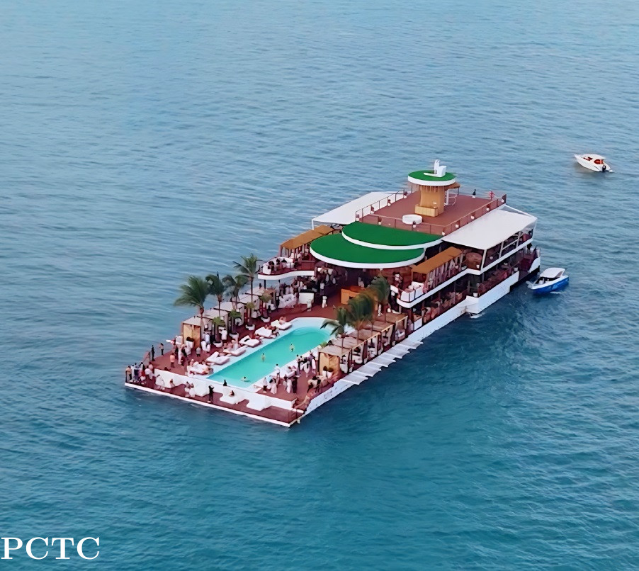 sina-beach-floating-club-pattaya-7133.jpg