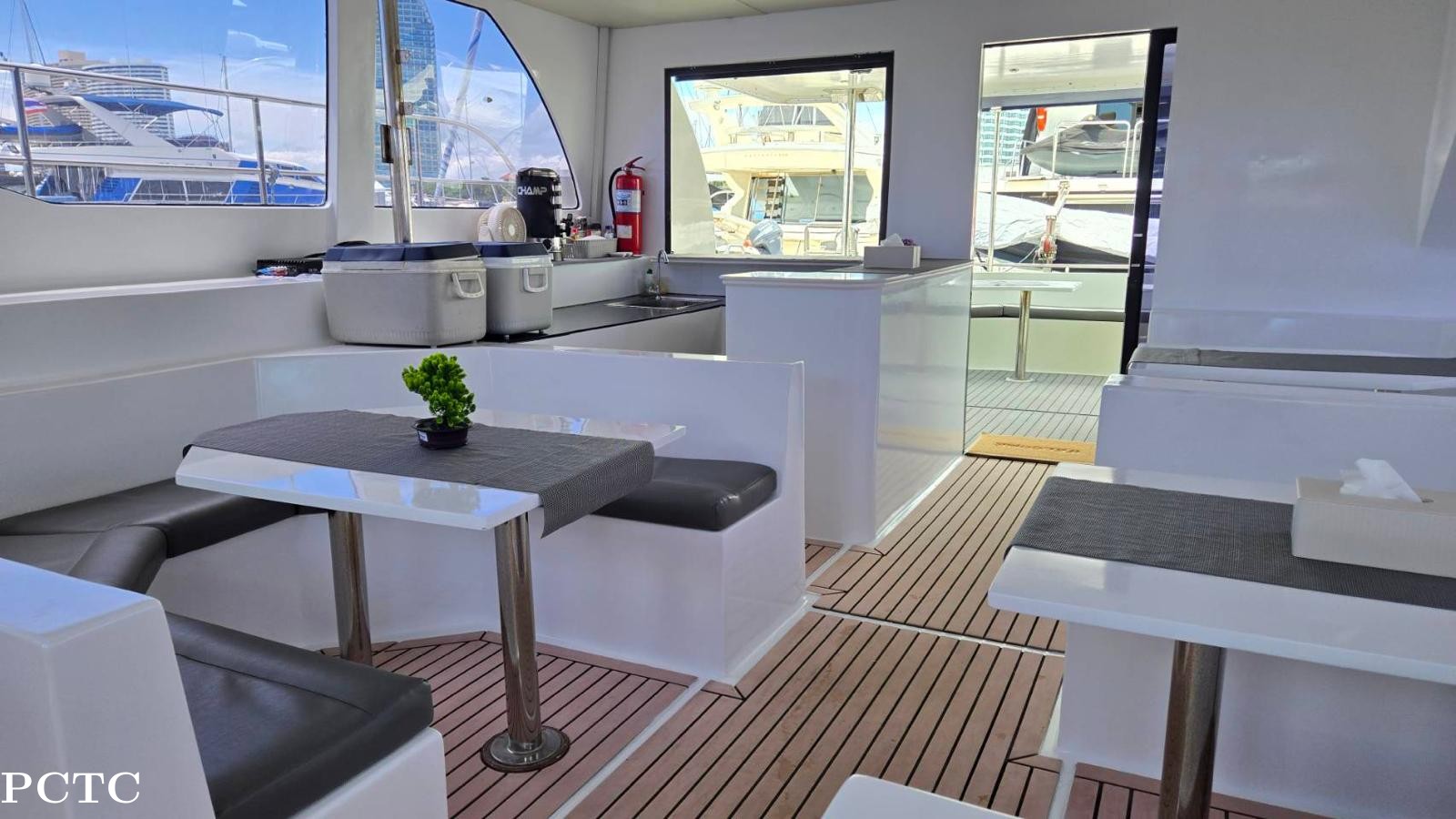 yacht-party-pattaya-5275.jpg