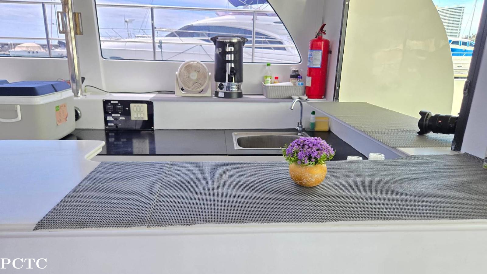 yacht-party-pattaya-5901.jpg