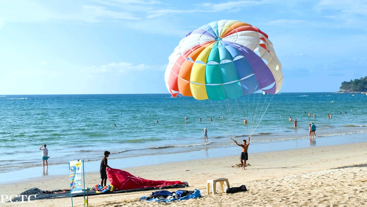 Paragliding in Pattaya