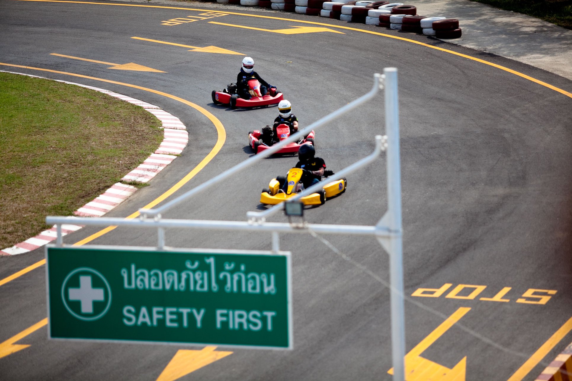 Racing Kart (Professional track)